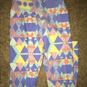 Lularoe OS leggings. Super soft and colorful